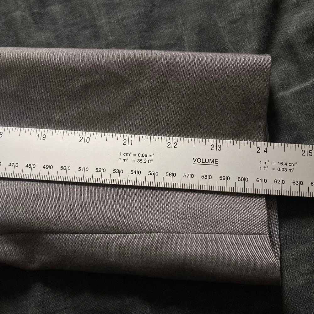 J.Ferrar Suit Mens 40S 33x28 Slim Fit Light Grey 2-Piece Office Prom Graduation